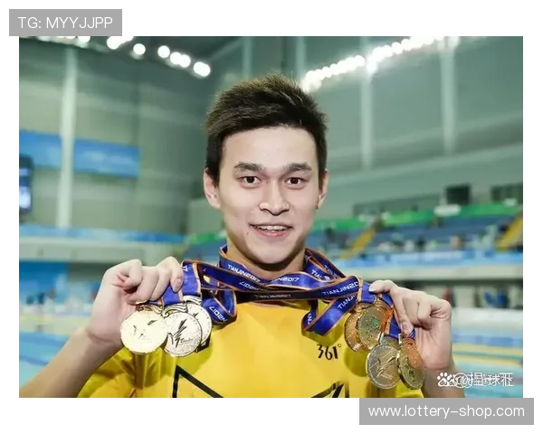 孙杨1500米决赛力克对手再创辉煌 展现绝佳耐力与技巧荣膺金牌 孙杨1500米决赛力克对手再创辉煌 展现绝佳耐力与技巧荣膺金牌